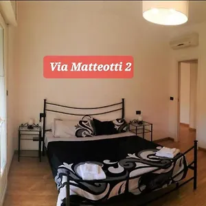 Via Matteotti & Via Carracci Apartamento